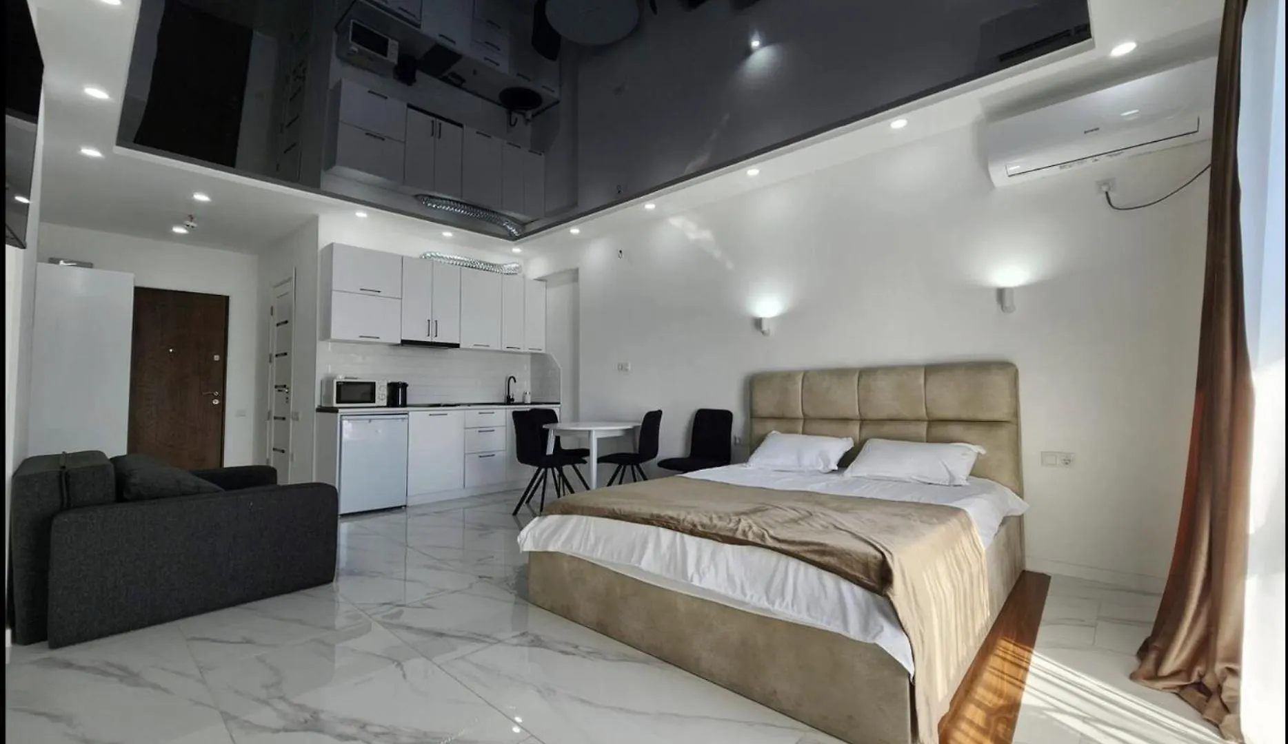 Lela Apartment Angisa